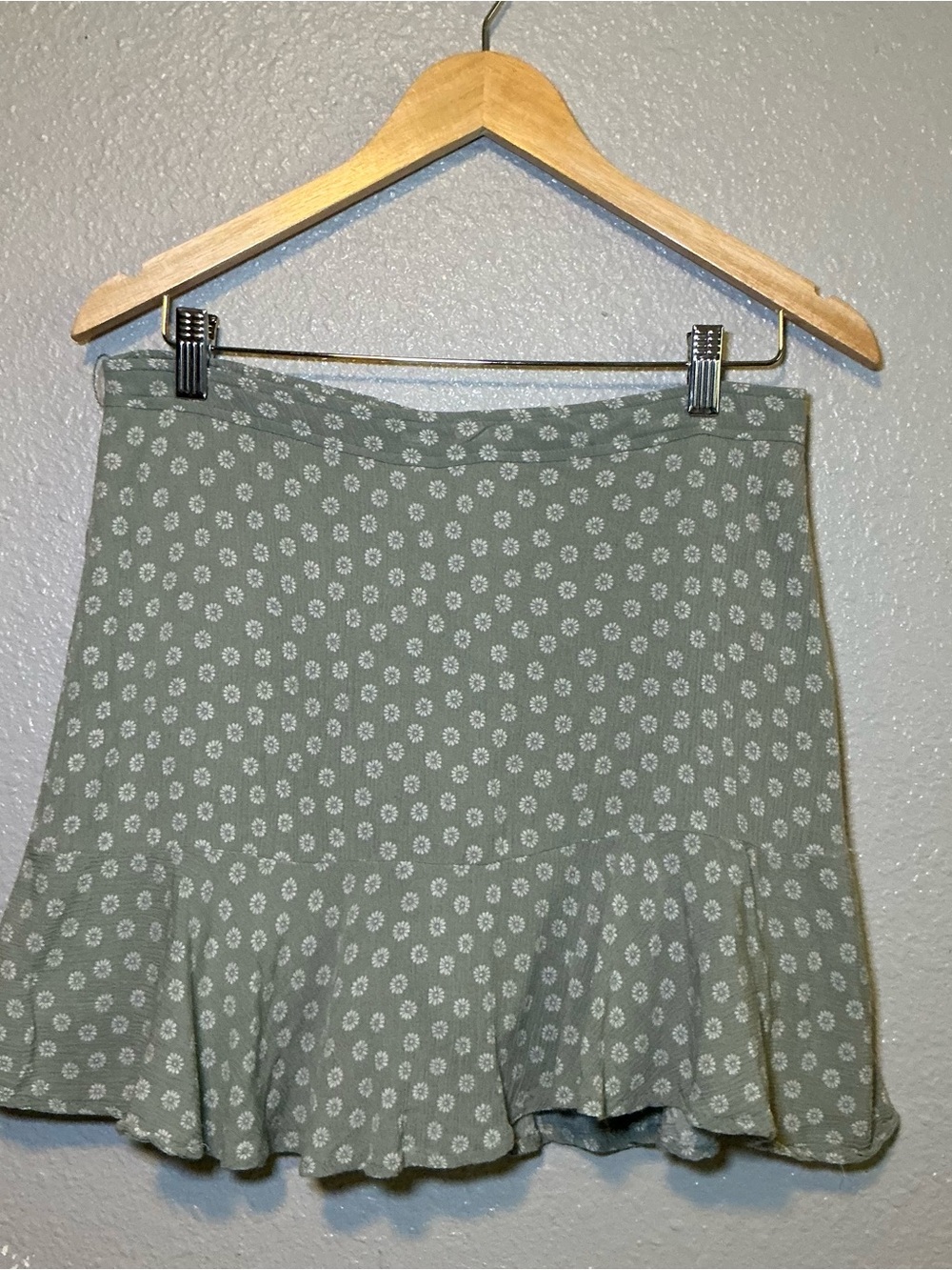 Abercrombie & Fitch Sage Green Floral Ruffle Skater Skirt